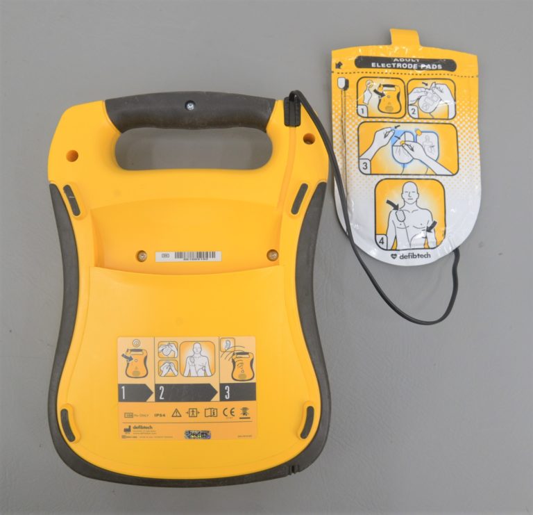 Defibtech Lifeline Auto Aed Defibrillator Ddu A W Adult Electrode