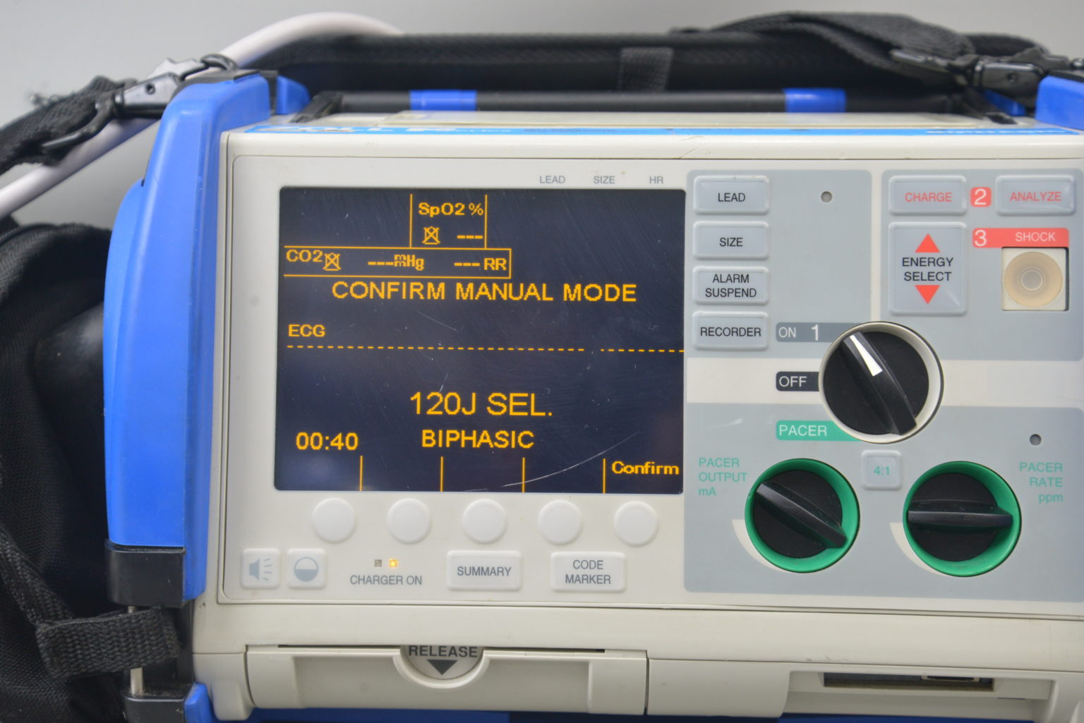 Zoll M Series Biphasic Defibrillator Monitor With Pacer And Battery 