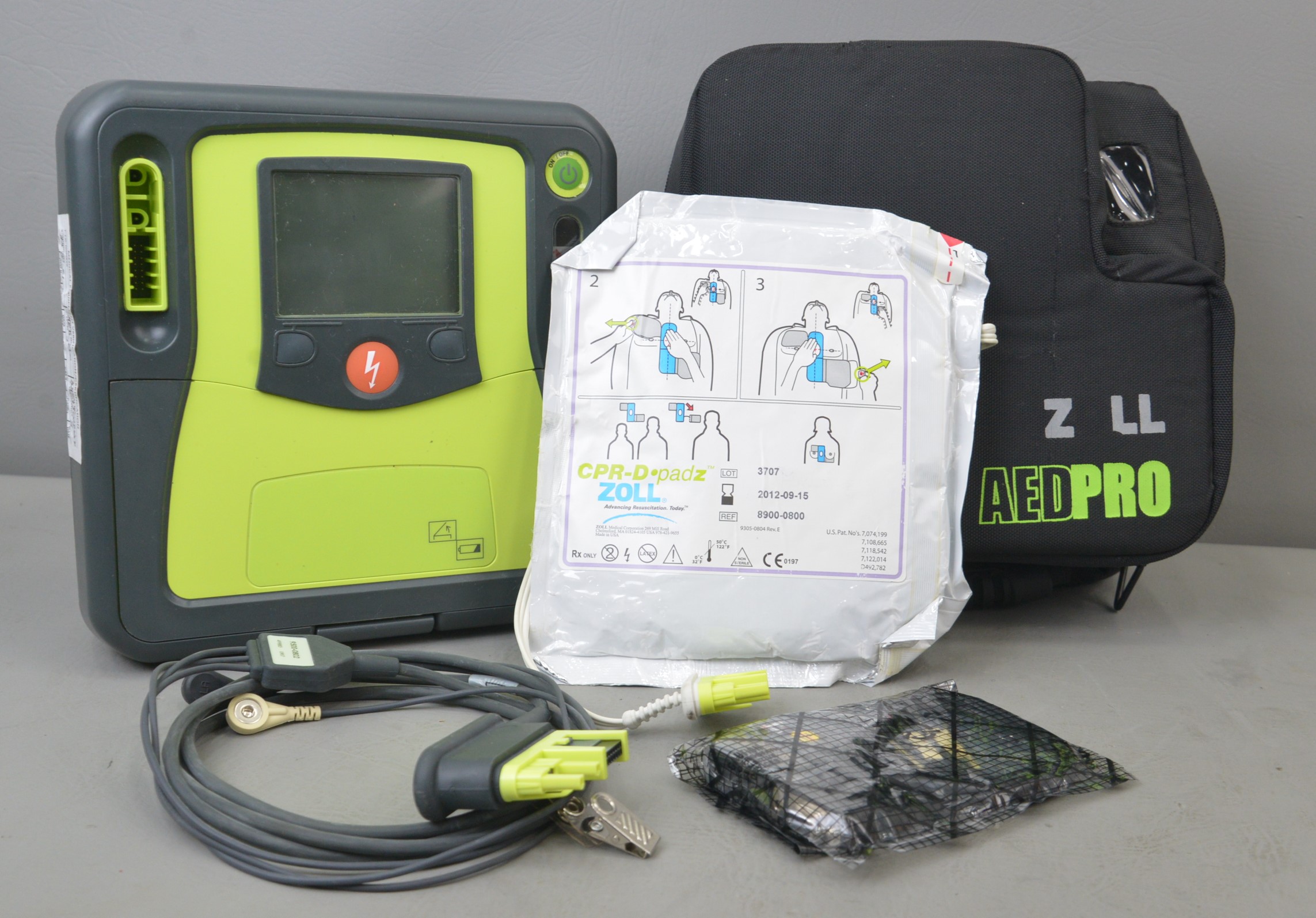 zoll automated external defibrillator