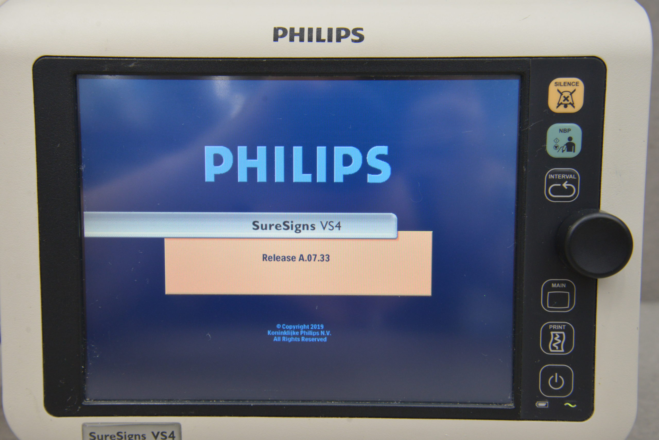 Philips SureSigns VS4 Vital Signs Monitor