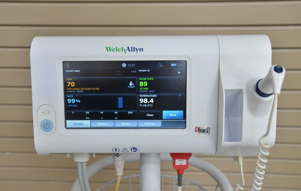 Welch Allyn 74MT Vital Signs Monitor Core 901058 N.I.B.P. S.p.O.2. Temp ...