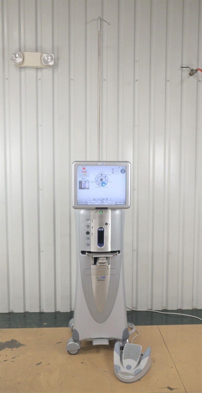 Bausch & Lomb Stellaris BL11110 Phacoemulsification System w Foot Control  BL2390