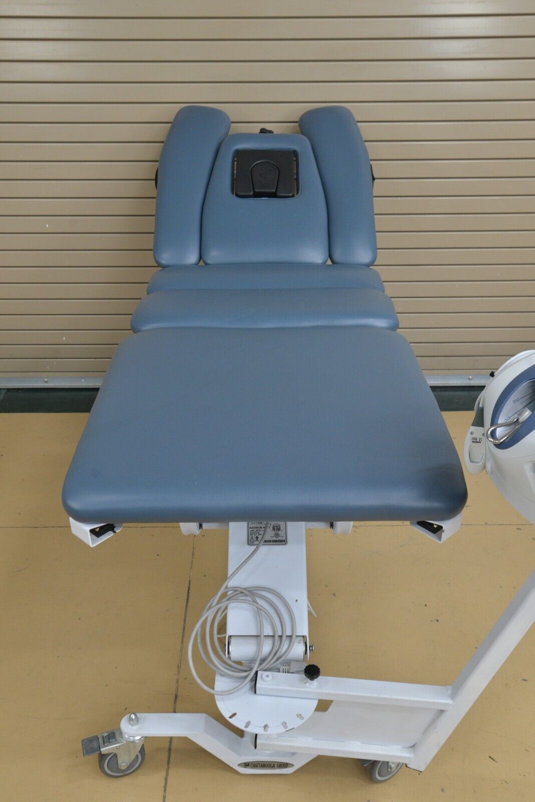 https://www.rhinotradellc.com/wp-content/uploads/imported/2/Chattanooga-Triton-DTS-2841-Traction-Unit-w-TRT-600-Treatment-Table-255577638822-9.jpg