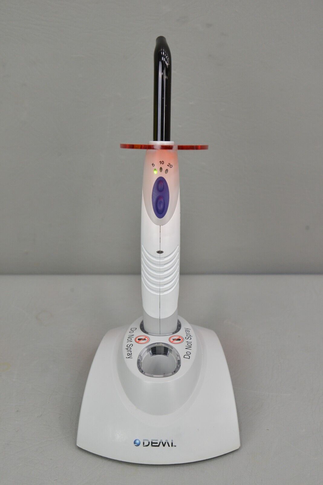 Demi™ Plus LED Curing Light