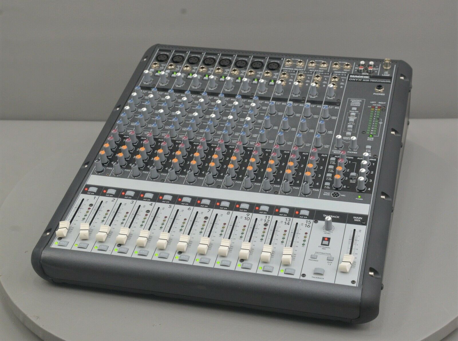 Mackie Onyx 1620 16 Channel Analog Recording Mixer w/ 8 Onyx Preamps