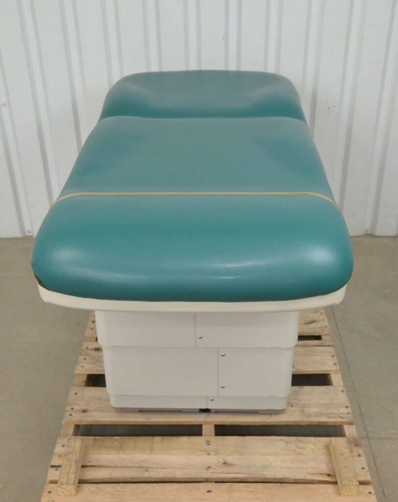 Midmark Ritter 222-008-203-4 Barrier Free Power Examination Chair w ...