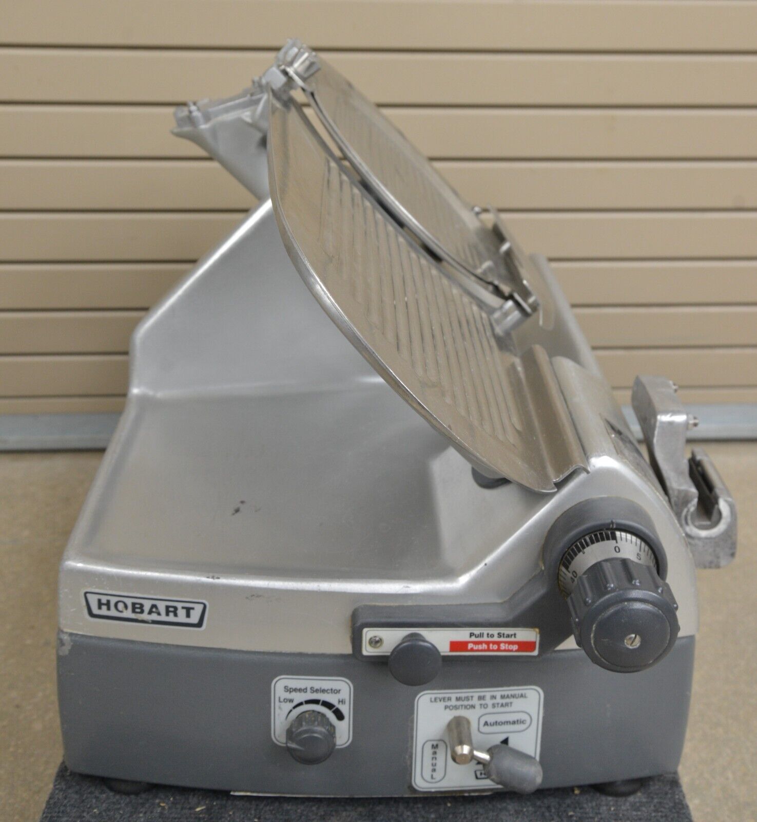 Hobart 2812 Manual Slicer